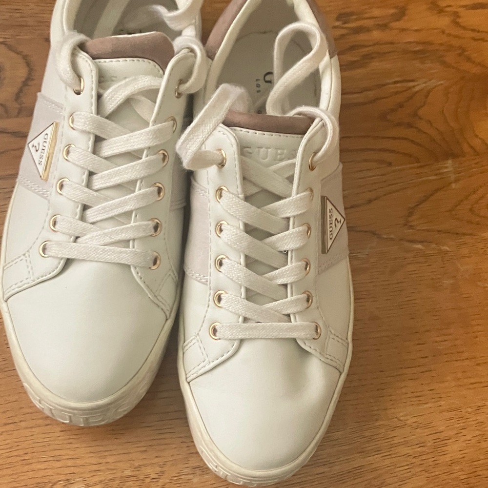 Guess ivory sneakers woman size 7.5
